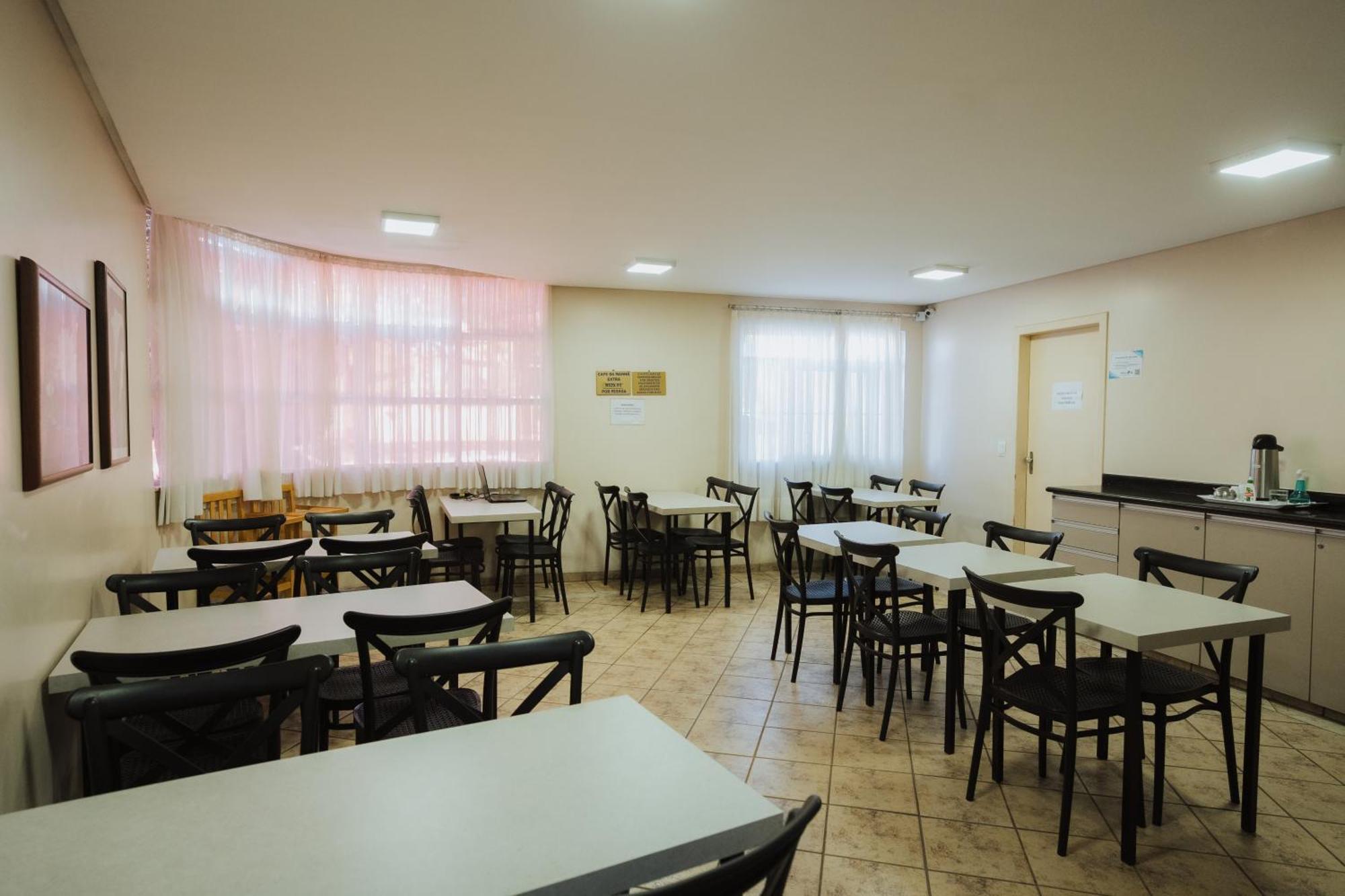 Hotel Nacional Service - Facil Acesso A Regiao Da 44 E Rodoviaria — Fotos 2